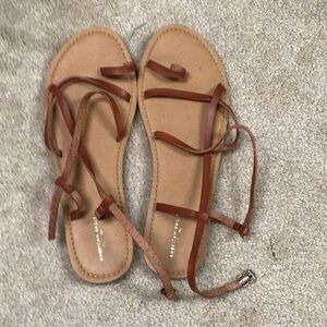 American eagle sandals size 11